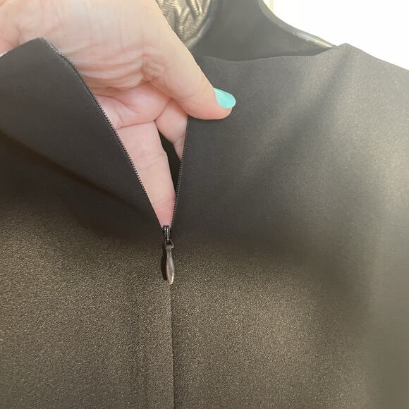 Maggie London Dress Women US 6 Black White Colorblock Asymmetric Neckline Career - Picture 4 of 11